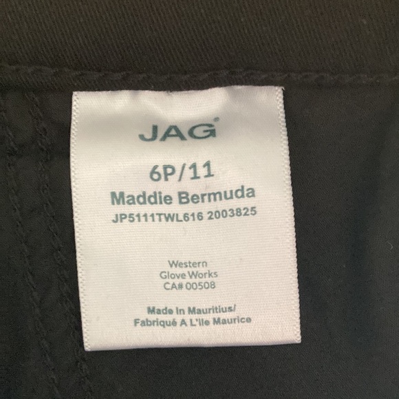 New Jag Jeans Women's Maddie Mid Rise Bermuda Pull-on Short - Picture 9 of 9